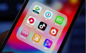 法律边界如何把握？消费者发短视频曝光商家引争议